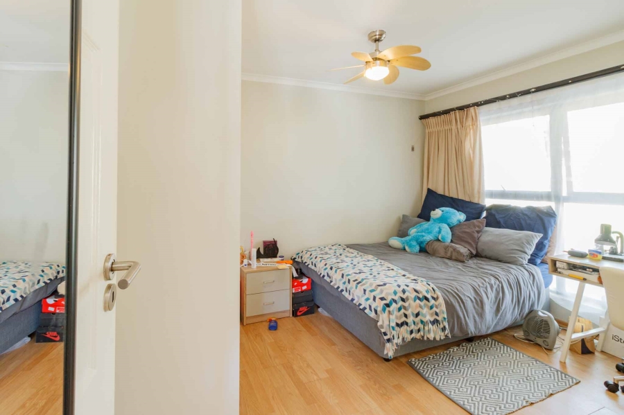 To Let 2 Bedroom Property for Rent in Rondebosch Western Cape